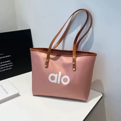 LADIES HANDBAG 