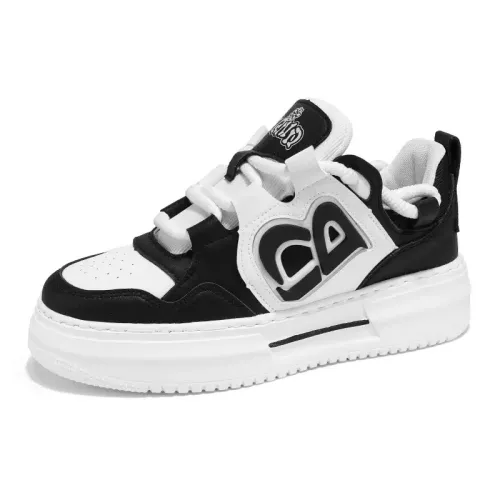 MEN’S SNEAKERS 