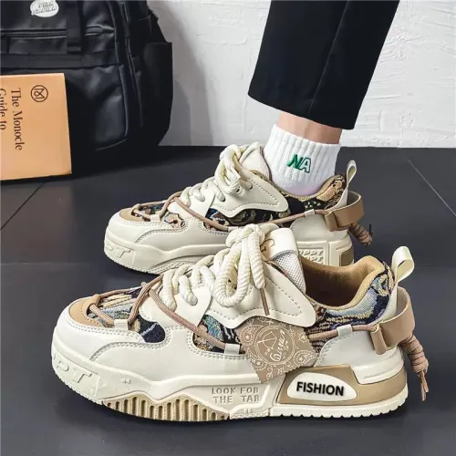 MEN’S SNEAKERS 
