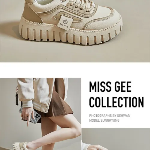 WOMEN’S SNEAKERS 