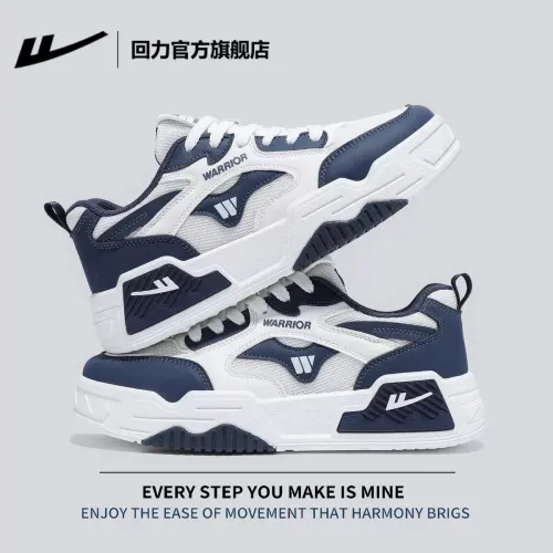 MEN SNEAKERS 