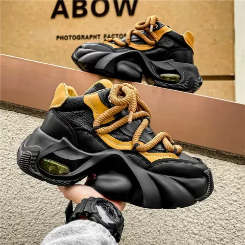 MEN’S SNEAKERS 