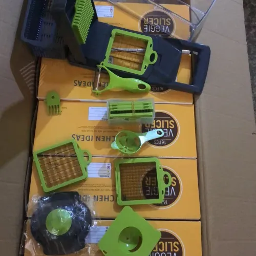 16-PIECE VEGETABLE CUTTER