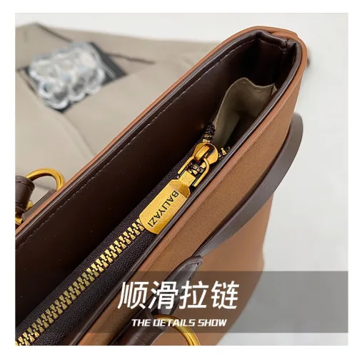 LARGE CAPACITY TOTE BAG 