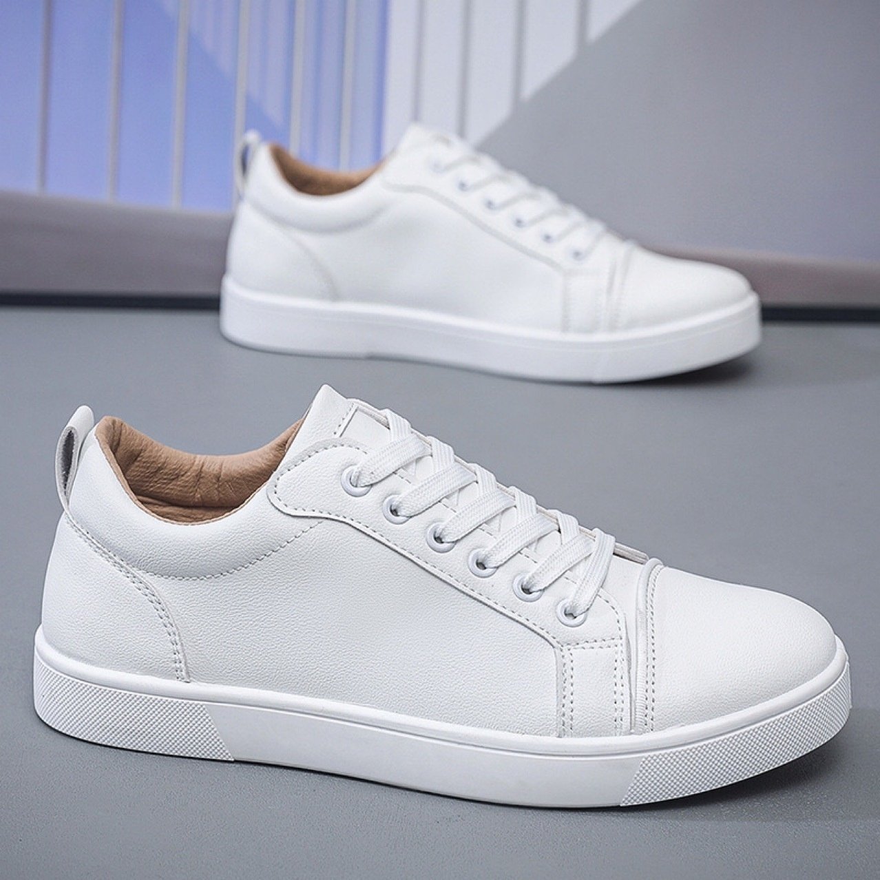 European Design Red Sole Men's Lace-Up Casual Shoes Wholesale Male Boys Sneakers Fashion Trendy Black Man Sports Shoes White