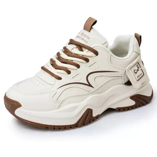 WOMEN’S SNEAKERS 