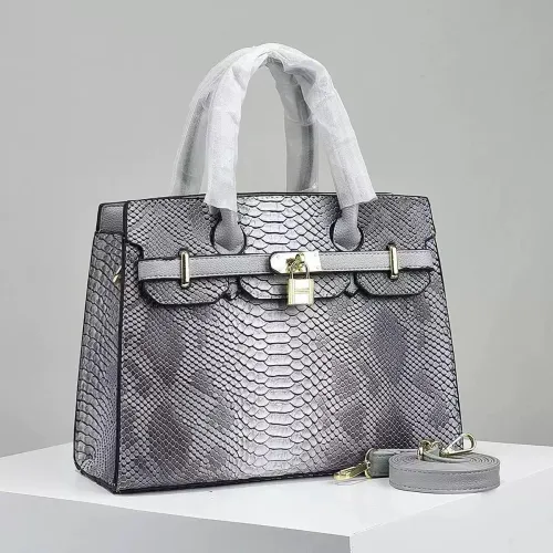 LADIES HANDBAG 