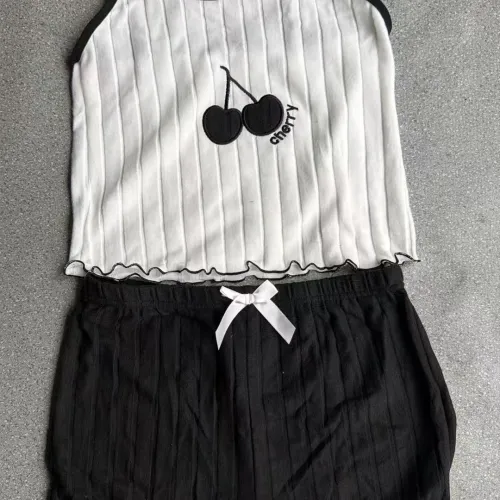 LADIES NIGHT WEAR 