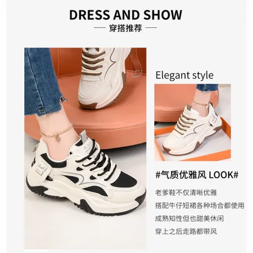 WOMEN’S SNEAKERS 