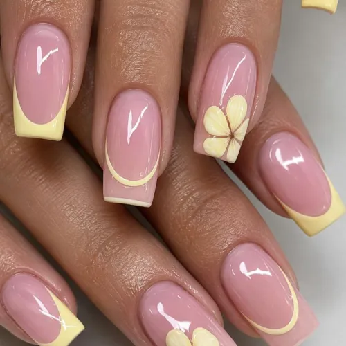 Buttercream flower nails💛